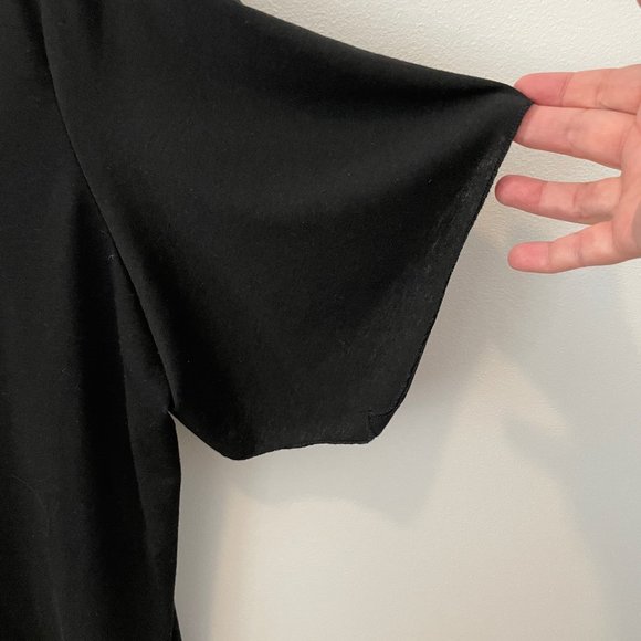 Black Tee with Flowy Sleeves - Picture 4 of 8